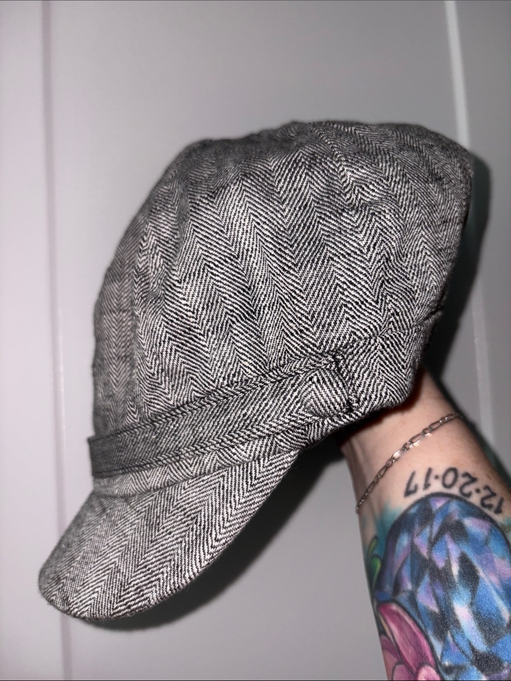 David and Young Black and Gray Cotton & Linen Cabbie Hat - One Size -